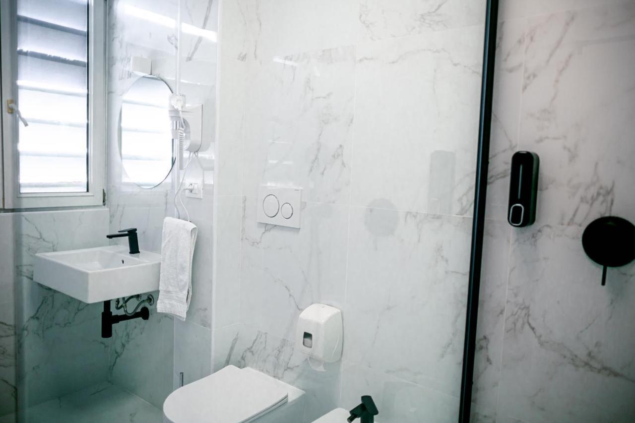 B&B Best Hostel Milano Luaran gambar