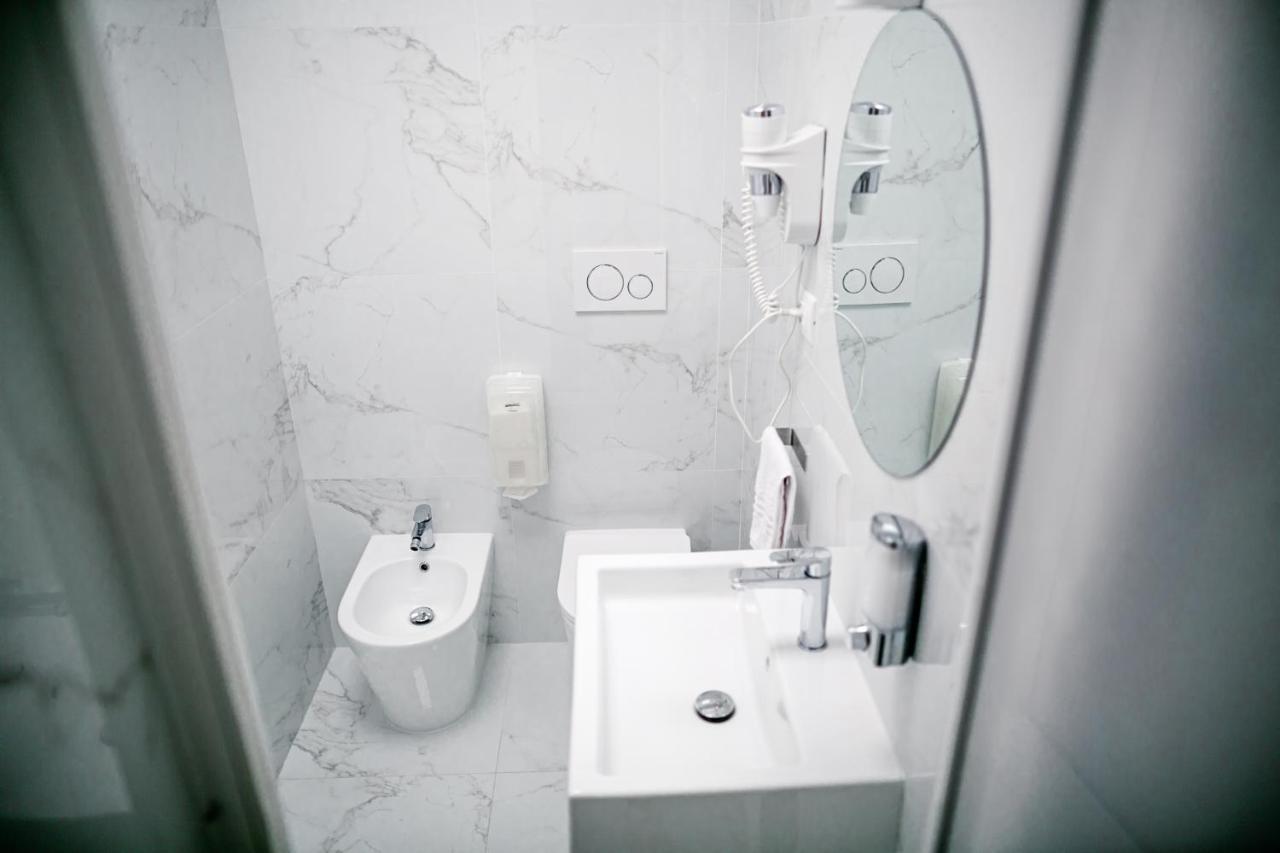 B&B Best Hostel Milano Luaran gambar